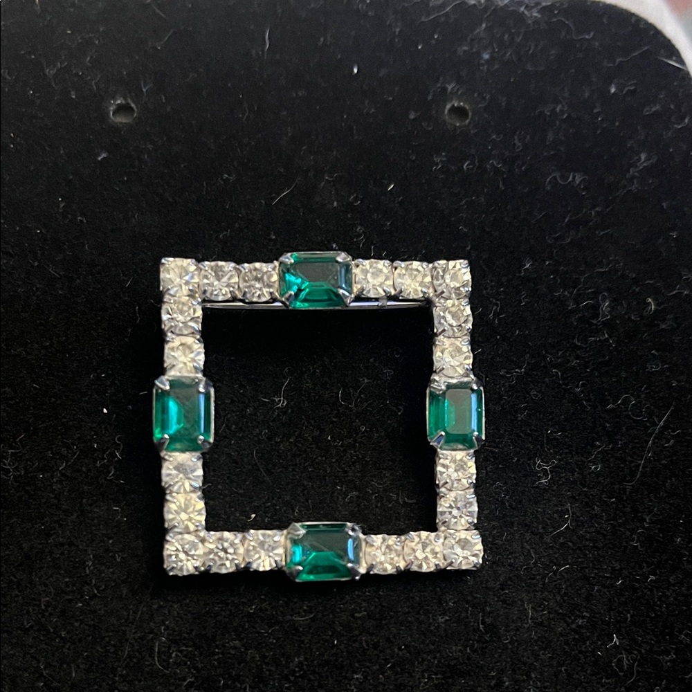 Elegant Silver and Green Gemstone Brooch